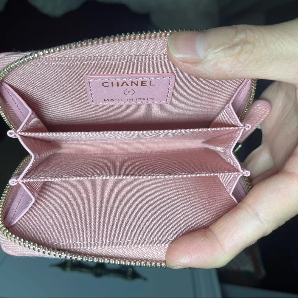 Chanel Iridescent Pink Caviar Leather Card Case